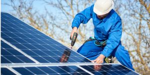Installation Maintenance Panneaux Solaires Photovoltaïques à Quemperven